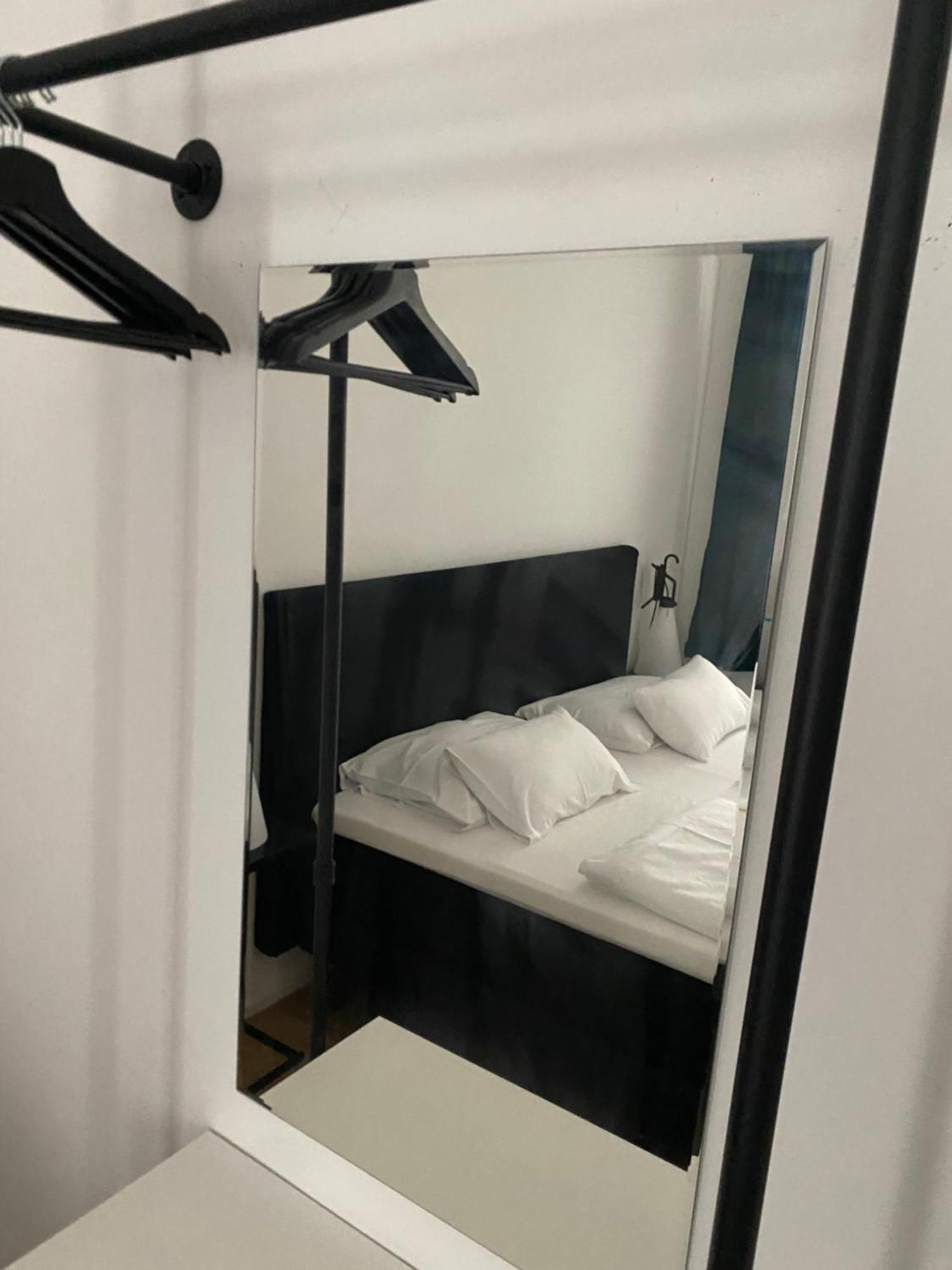 Design Apartment In The Centre Of Wina Bagian luar foto